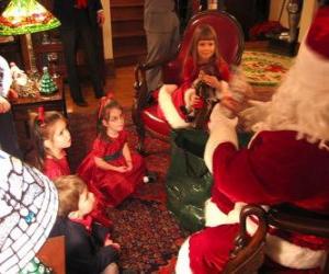 пазл Ребенок говорит на Санта-Клауса